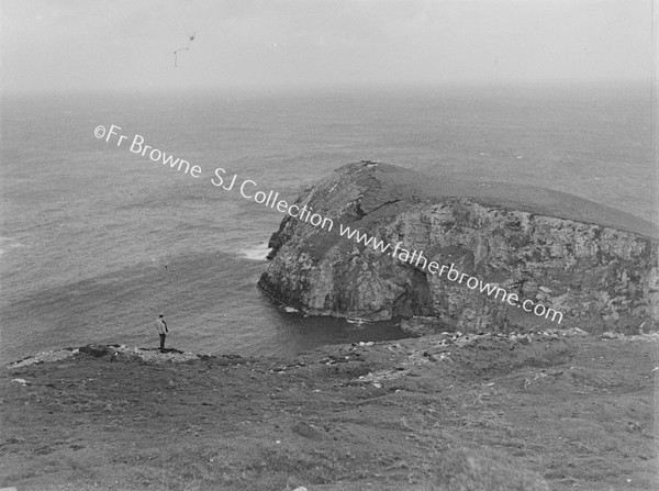 SIGNAL POINT FROM N.W. ENTRANCE TO BAY